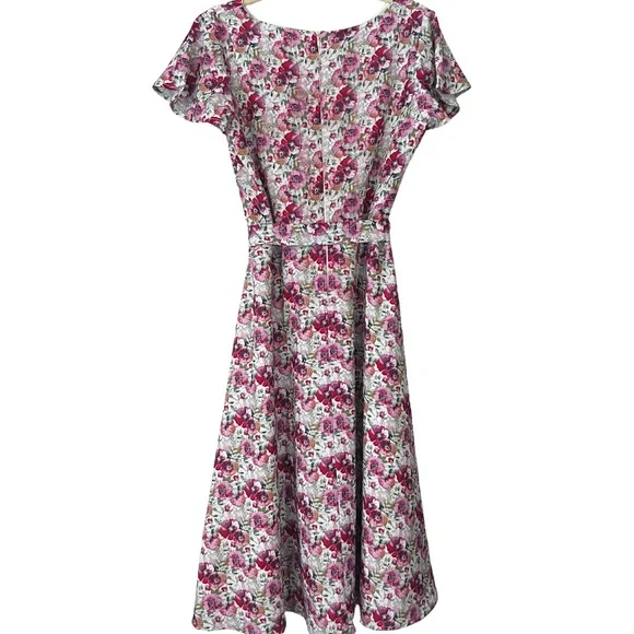 Elegant Floral Maxi Dress in Pink and White - Picture 2 of 4